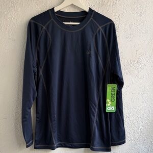 ALO Yoga Navy Long Sleeve Shirt
